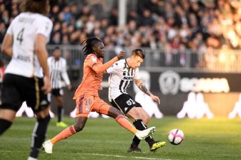 10 BERTRAND TRAORE (OL) - 18 BAPTISTE SANTAMARIA (SCO) FOOTBALL : Angers vs Lyon - Ligue 1 Conforama - 27 10 2018 AnthonyBIBARD FEP Panoramic 