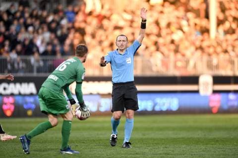 RUDDY BUQUET (ARBITRE) FOOTBALL : Angers vs Lyon - Ligue 1 Conforama - 27 10 2018 AnthonyBIBARD FEP Panoramic 