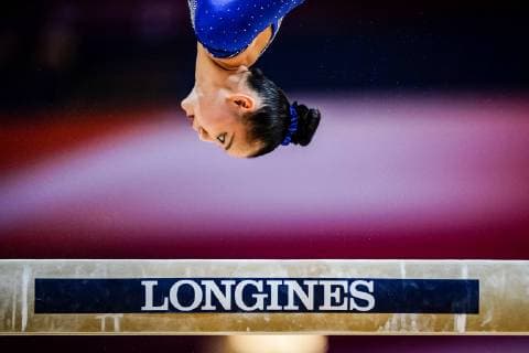 Sport Themen der Woche KW43 Sport Bilder des Tages October 27, 2018 - Doha, Qatar - Kara Eaker of Ã‚ United States during Balance Beam qualification at the Aspire Dome in Doha, Qatar, Artistic FIG Gymnastics World Championships on 27 of October 2018. FIG World Artistic Gymnastics Championship 2018 - Day 3  - ZUMAn230 20181027_zaa_n230_590 Copyright: xUlrikxPedersenx
