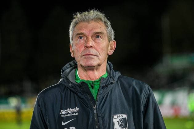 DFB Pokal 2018 19, 2. Hauptrunde BSG Chemie Leipzig e.V. vs. SC Paderborn 07 e.V. Dietmar Demuth (Trainer, Chemie Leipzig) Leipzig Sachsen Deutschland