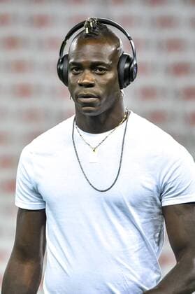 Fußball, Mario Balotelli vor dem Spiel des OGC Nizza Mario Balotelli (OGC Nice) FOOTBALL : OGC Nice vs Amiens SC - Ligue 1 Conforama - Nice - 03 11 2018 NorbertScanella Panoramic 