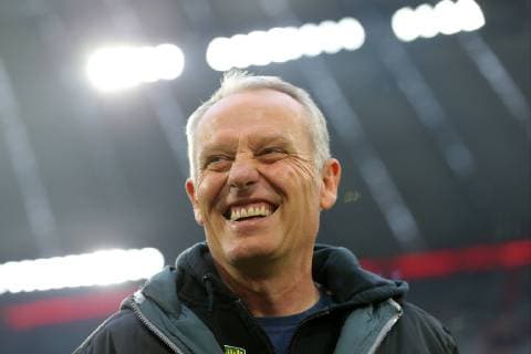 Sport Themen der Woche KW44 Sport Bilder des Tages Trainer Christian Streich ( SC Freiburg ), FC Bayern Muenchen vs. SC Freiburg, DFL regulations prohibit any use of photographs as image sequences and or quasi-video: Langer Eibner-Pressefoto FC Bayern Muenchen vs. SC Freiburg, 1.Bundesliga, Fussball, 03.11.2018 Muenchen Copyright: xLanger Eibner-Pressefotox EP_EER