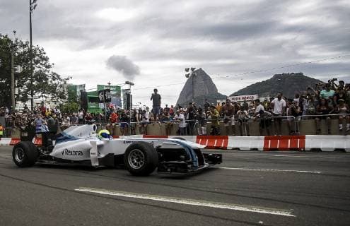 Former Brazilian Formula One driver Felipe Massa participates during an event held at Botafogo beach in Rio de Janeiro, Brazil, 04 November 2018. The event is held to promote the Brazilian F1 Grand Prix 2018, it will celebrate next 11 November 2018. Felipe Massa participates during an event to promote the Brazilian F1 Grand Prix 2018 !ACHTUNG: NUR REDAKTIONELLE NUTZUNG!  Copyright: xAntonioxLacerdax BRA04 20181104-636769476943319256