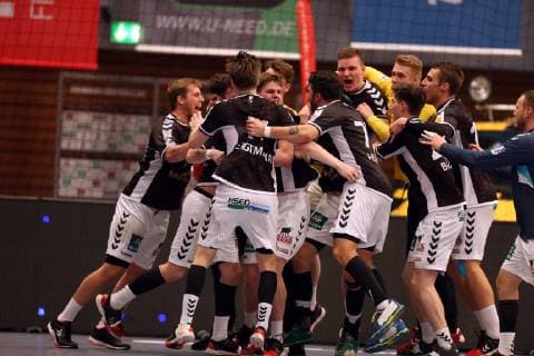 Handball Handball 3.Liga Nord 2018 2019 - Handball Sportverein Hamburg vs. TSV Bayer Dormagen Mannschaft des Handball Verein Hamburg, Schlussjubel, Sporthalle Hamburg Hamburg
