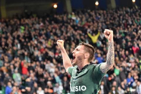 Fußball, AS St. Etienne - SCO Angers Joie de Mathieu Debuchy (saint etienne) FOOTBALL : Saint Etienne vs Angers - Ligue 1 Conforama - 04 11 2018 FredericChambert Panoramic 