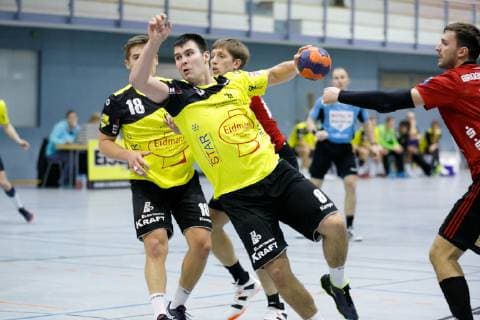 04.11.2018, xmzx, Handball 3.Liga, SG Bruchköbel - TV Erlangen-Bruck v.l. Sergej Zutic (Bruchköbel) Bruchköbel Hessen Deutschland (DEU)