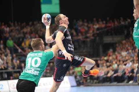 Holger Glandorf (SG Flensburg-Handewitt, 09) gegen Jesper Konradsson (Skjern Handbold, 10)^ Flensburg Schleswig-Holstein Deutschland Flens-Arena Copyright: xAgentur54Gradx xSpeedphotosx