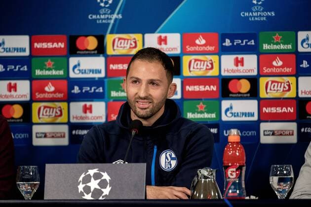 Sport Bilder des Tages 03.11.2018, Fussball, Saison 2018 2019, Champions League, 4. Spieltag -Pressekonferenz + Abschlusstraining FC Schalke 04 Cheftrainer Domenico TEDESCO (FC Schalke 04) Gelsenkirchen Veltins Arena NRW Deutschland