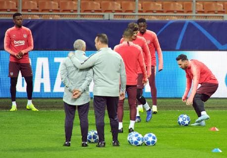 2018.11.05 Mediolan Milan Pilka nozna Liga Mistrzow sezon 2018 2019 Konferencja prasowa i trening FC Barcelona Barca N z Lionel Messi Foto Norbert Barczyk PressFocus 2018.11.05 Mediolan Milan Football UEFA Champions League FC Barcelona press conference PK Pressekonferenz and training session Lionel Messi Credit: Norbert Barczyk PressFocus NEWSPIX.PL --- Newspix.pl  20181105NB0087