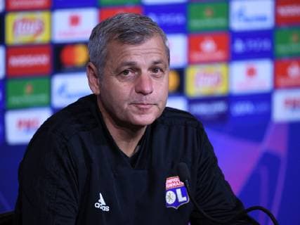 06.11.2018, xmeix, Fussball UEFA Champions League, Pressekonferenz Abschlusstraining Olympique Lyon - TSG 1899 Hoffenheim, emspor, v.l. Trainer Bruno Genesio (Olympique Lyon) DFL DFB REGULATIONS PROHIBIT ANY USE OF PHOTOGRAPHS as IMAGE SEQUENCES and or QUASI-VIDEO Lyon