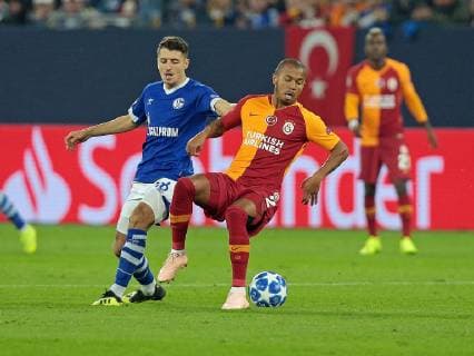 06.11.2018, xovx, Fussball UEFA Champions League, FC Schalke 04 - Galatasaray Istanbul emspor, v.l. Alessandrod Schoepf (FC Schalke 04), Mariano (Galatasaray Istanbul), Aktion . (DFL DFB REGULATIONS PROHIBIT ANY USE OF PHOTOGRAPHS as IMAGE SEQUENCES and or QUASI-VIDEO) Gelsenkirchen