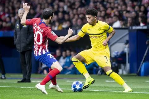 Atletico de Madrid Juanfran Torres and Borussia Dortmund Jadon Sancho during group stage of UEFA Champions League match between Atletico de Madrid and Borussia Dortmund at Wanda Metropolitano in Madrid, Spain.November 06, 2018.  (5162007)