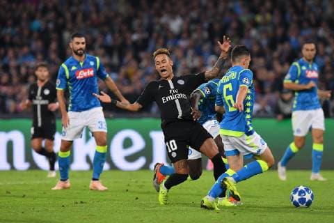 Fußball, CL, SSC Neapel - Paris St. Germain Photo Cafaro LaPresse November 6, 2018 Naples, Italy soccer SSC Napoli vs Paris Saint-Germain - UEFA Champions League 2018 19 season Group C matchday 4 - San Paolo stadium. In the pic: Neymar (Paris Saint-Germain) gets angry.  Copyright: xCafaro LaPressex