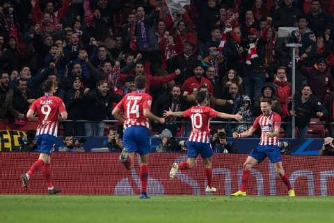 Fußball Champions League Gruppenphase 4. Spieltag Atletico Madrid - Borussia Dortmund am 06.11.2018 im Wanda Metropolitano in Madrid Torjubel zum 1:0 durch Saul Niguez ( Madrid ) DFL Regulations prohibit any use of photographs as image sequences and or quasi video.