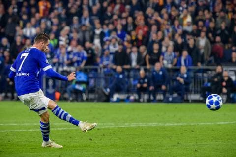Mark Uth (FC Schalke 04 7) mit dem Tor zum 2:0 beim Champions League Spiel zwischen dem FC Schalke 04 und Galatasaray Istanbul am 06.11.2018, FC Schalke 04 vs Galatasaray Istanbul, Champions League Gruppenphase, 06.11.2018 Gelsenkirchen Copyright: xSchuelerx xEibnerx-xPressefotox EP_EER