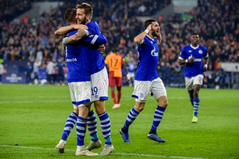 Mark Uth (FC Schalke 04 7) beim Torjubel nach dem Treffer zum 2:0 mit Guido Burgstaller (FC Schalke 04 19) und Daniel Caligiuri (FC Schalke 04 18) beim Champions League Spiel zwischen dem FC Schalke 04 und Galatasaray Istanbul am 06.11.2018, FC Schalke 04 vs Galatasaray Istanbul, Champions League Gruppenphase, 06.11.2018 Gelsenkirchen Copyright: xSchuelerx xEibnerx-xPressefotox EP_EER
