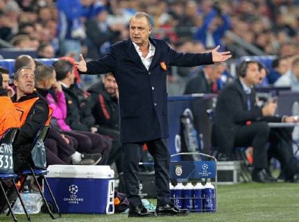 06.11.2018, xovx, Fussball UEFA Champions League, FC Schalke 04 - Galatasaray Istanbul emspor, Trainer Fatih Terim (Galatasaray Istanbul) enttaeuscht, enttaeuscht schauend, dissapointed, Freisteller. (DFL DFB REGULATIONS PROHIBIT ANY USE OF PHOTOGRAPHS as IMAGE SEQUENCES and or QUASI-VIDEO) Gelsenkirchen