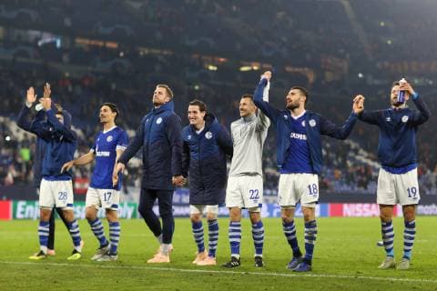 06.11.2018, Fussball, Saison 2018 2019, Champions League, 4. Spieltag - FC Schalke 04 - Galatasaray Istanbul v. l. Benjamin STAMBOULI (FC Schalke 04), Ralf Fährmann (FC Schalke 04), Sebastian Rudy (FC Schalke 04), Steven Skrzybski (FC Schalke 04), Daniel CALIGIURI (FC Schalke 04) Gelsenkirchen Veltins Arena Deutschland