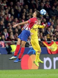Rodri ( Atletico Madrid 14 ) Christian Pulisic ( Borussia Dortmund 22 ), Atletico Madrid vs. Borussia Dortmund, Fussball, Champions League Gruppenphase, 06.11.2018 Atletico Madrid vs. Borussia Dortmund, Fussball, Champions League Gruppenphase, 06.11.2018 Madrid Copyright: xEIBNER HarryxLangerx EP_HLR