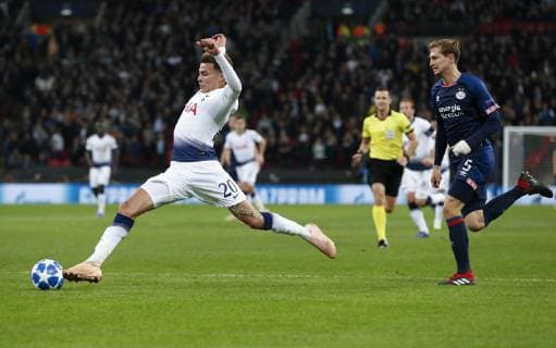 (181107) -- LONDON, Nov. 7, 2018 (Xinhua) -- Tottenham Hotspur s Dele Alli (L) tries to control the ball during the UEFA Champions League match between Tottenham Hotspur and PSV Eindhoven in London, Britain on Nov. 6, 2018. Tottenham Hotspur won 2-1. (Xinhua Han Yan) FOR EDITORIAL USE ONLY. NOT FOR SALE FOR MARKETING OR ADVERTISING CAMPAIGNS. NO USE WITH UNAUTHORIZED AUDIO, VIDEO, DATA, FIXTURE LISTS, CLUB LEAGUE LOGOS OR LIVE SERVICES. ONLINE IN-MATCH USE LIMITED TO 45 IMAGES, NO VIDEO EMULATION. NO USE IN BETTING, GAMES OR SINGLE CLUB LEAGUE PLAYER PUBLICATIONS. (SP) BRITAIN-LONDON-FOOTBALL-CHAMPIONS LEAGUE-HOTSPUR VS EINDHOVEN