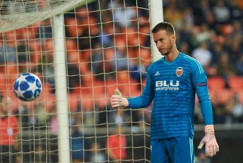 November 7, 2018 - Valencia, Valencia, Spain - Neto Murara of Valencia CF during the UEFA Champions League group H match between Valencia FC and Young Boys at Mestalla Stadium on November 7, 2018 in Valencia, Spain Valencia v Young Boys - Uefa Champions League  - ZUMAn230 20181107_zaa_n230_473 Copyright: xMariaxJosexSegoviax