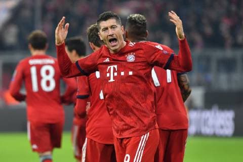 Torjubel Robert LEWANDOWSKI (Bayern Muenchen nach Tor zum 1-0 Aktion, Jubel,Freude,Begeisterung, FC Bayern Muenchen (M) - AEK Athens FC (Athen), Fussball Champions League,Gruppe E, am 07.11.2018. A L L I A N Z A R E N A. DFL REGULATIONS PROHIBIT ANY USE OF PHOTOGRAPHS AS IMAGE SEQUENCES AND OR QUASI-VIDEO.