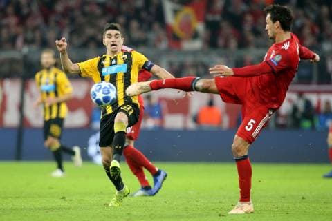 Petros Mantalos ( AEK Athens FC 20 ) Mats Hummels (FC Bayern Muenchen 5), FC Bayern Muenchen vs. AEK Athen F.C, Fussball, Champions League Gruppenphase, 07.11.2018 FC Bayern Muenchen vs. AEK Athen F.C, Fussball, Champions League Gruppenphase, 07.11.2018 Muenchen Copyright: xLanger Eibner-Pressefotox EP_HLR