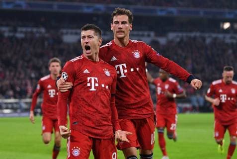 Sport Bilder des Tages FUSSBALL CHAMPIONS LEAGUE SAISON 2018 2019 GRUPPENPHASE FC Bayern Muenchen - AEK Athen 07.11.2018 Leon Goretzka (re) und Robert Lewandowski (li, beide FC Bayern Muenchen) bejubeln den Treffer zum 1:0