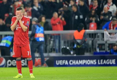 07.11.2018, Champions League, FC Bayern vs AEK Athen, Allianz Arena Muenchen, Fussball, im Bild: Franck Ribery (FCB) vor dem Spiel vs Athen DFL REGULATIONS PROHIBIT ANY USE OF PHOTOGRAPHS AS IMAGE SEQUENCES AND OR QUASI VIDEO.