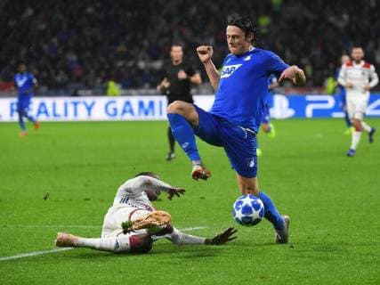 07.11.2018, xmeix, Fussball UEFA Champions League, Olympique Lyon - TSG 1899 Hoffenheim, emspor, v.l. Olympique Lyons Marcelo gegen Nico Schulz (TSG 1899 Hoffenheim) DFL DFB REGULATIONS PROHIBIT ANY USE OF PHOTOGRAPHS as IMAGE SEQUENCES and or QUASI-VIDEO Lyon