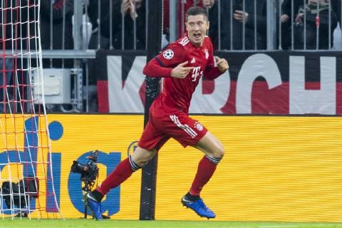 GER, UEFA CL, FC Bayern Muenchen (GER) vs AEK Athen (GRC) 07.11.2018, Allianz Arena, Muenchen, GER, UEFA CL, FC Bayern Muenchen (GER) vs AEK Athen (GRC), Gruppe E, UEFA regulations prohibit any use of photographs as image sequences and or quasi-video, im Bild Jubel nach dem Tor zum 2-0 durch Robert Lewandowski (FCB 9)