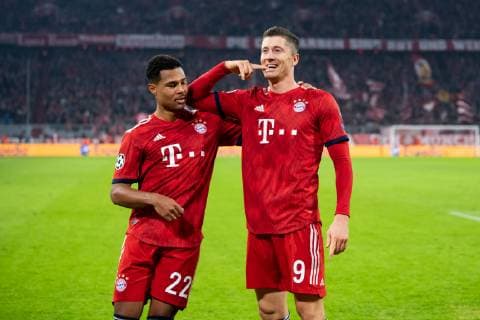07.11.2018, xkvx, Fussball UEFA Champions League, FC Bayern Muenchen - AEK Athen emspor, v.l. Torjubel, Goal celebration, celebrate the goal zum 2:0 durch Robert Lewandowski (FCB - FC Bayern Muenchen) (DFL DFB REGULATIONS PROHIBIT ANY USE OF PHOTOGRAPHS as IMAGE SEQUENCES and or QUASI-VIDEO) Muenchen