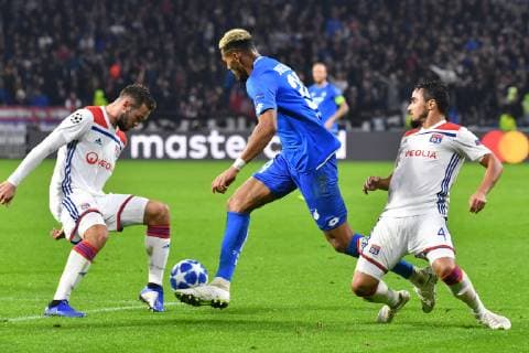 Olympique Lyon - TSG 1899 Hoffenheim Hoffenheims Joelinton (Nr.34) gegen Olympique Lyons Lucas Tousart und rechts Olympique Lyons Rafael Da Silva beim Spiel in der Champions League, Olympique Lyon - TSG 1899 Hoffenheim. Lyon. 07.11.18 Fussball Champions League , Lyon Frankreich