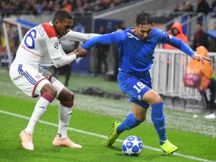 07.11.2018, xmeix, Fussball UEFA Champions League, Olympique Lyon - TSG 1899 Hoffenheim, emspor, v.l. Olympique Lyons Marcelo gegen Ishak Belfodil (TSG 1899 Hoffenheim) DFL DFB REGULATIONS PROHIBIT ANY USE OF PHOTOGRAPHS as IMAGE SEQUENCES and or QUASI-VIDEO Lyon