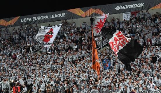 08.11.2018, xjhx, Fussball UEFA Europa League, Apollon Limassol - Eintracht Frankfurt emspor, v.l. Fans Eintracht Frankfurt, Stimmung, Schals, n (DFL DFB REGULATIONS PROHIBIT ANY USE OF PHOTOGRAPHS as IMAGE SEQUENCES and or QUASI-VIDEO) Limassol