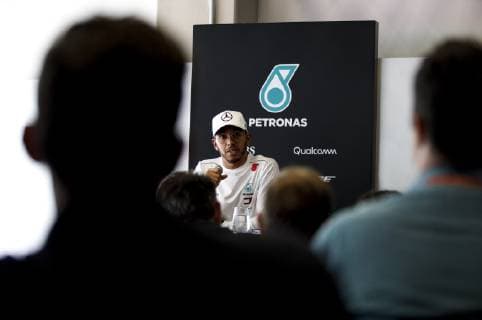 Motorsports: FIA Formula One World Championship WM Weltmeisterschaft 2018, Grand Prix of Brazil World Championship;2018;Grand Prix;Brazil , 44 Lewis Hamilton (GBR, Mercedes AMG Petronas F1 Team), Sao Paulo Brazil