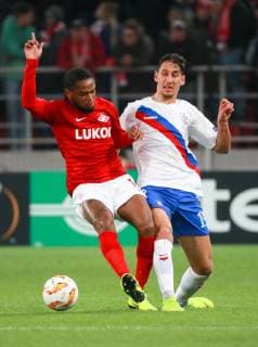 MOSCOW, RUSSIA - NOVEMBER 8, 2018: Spartak Moscow s Luiz Adriano (L) and Rangers Glasgow s Nikola Katic fight for the ball in their 2018 19 UEFA Europa League Group G Round 4 football match at Otkrytie Arena. Sergei Fadeichev TASS  TS096BB9