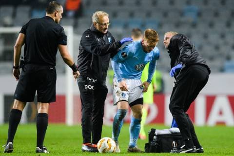 181108 Anders Christiansen of Malmö FF revives medical attention during the Europa League group stage match between Malmö FF and Sarpsborg 08 on November 8, 2018 in Malmö. Photo: Petter Arvidson BILDBYRN kod PA 92149  Copyright: PETTERxARVIDSON BB181108PA077