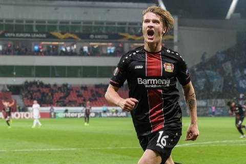 Bayer 04 Leverkusen vs FC Zuerich, Europa League Gruppenphase, 08.11.2018 Tin Jedvaj (Bayer 04 Leverkusen 16) beim Torjubel nach dem Treffer zum 1:0 beim Europa League Spiel zwischen Bayer 04 Leverkusen und FC Zürich am 08.11.2018, , Leverkusen NRW Deutschland BayArena