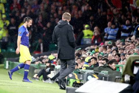Celtic Glasgow - RB Leipzig Fussball Euro League Glasgow, 08.11.2018, Celtic Park, Fussball, UEFA Europa League , Gruppe B, Spieltag 4 , Celtic FC Glasgow FC (SCO) vs. RB Leipzig (GER) , Im Bild: Marcello Saracchi (l., RB Leipzig), Auswechslung. , UEFA æregulations prohibit any use of photographs as image sequences and or quasi-video.