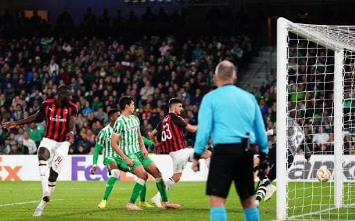 Photo LaPresse - Spada November 08 , 2018 Sevilla ( Spain ) Soccer A.C. Milan - Season 2018-2019 Betis Siviglia vs Milan "Benito Villamarin "Stadium In the pic: Suso goal 1-1  Copyright: xLaPresse Spadax