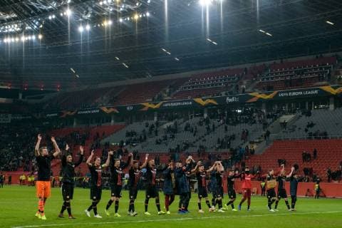 Bayer 04 Leverkusen vs FC Zuerich, Europa League Gruppenphase, 08.11.2018 Leverkusener Mannschaft bei der La Ola Welle beim Europa League Spiel zwischen Bayer 04 Leverkusen und FC Zürich am 08.11.2018, , Leverkusen NRW Deutschland BayArena