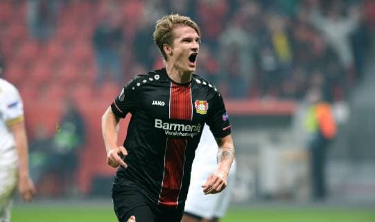 Fussball, UEFA Europa League, Herren, Saison 2018 2019, Gruppe A, 4. Spieltag, BayArena Leverkusen, Bayer Leverkusen (schwarz) - FC Zürich (weiss); Jubel Tin Jedvaj (LEV) nach seinem Tor zum 1:0. Jubel, Freude, Aktion. UEFA REGULATIONS PROHIBIT ANY USE OF PHOTOGRAPHS AS IMAGE SEQUENCES AND OR QUASI-VIDEO.
