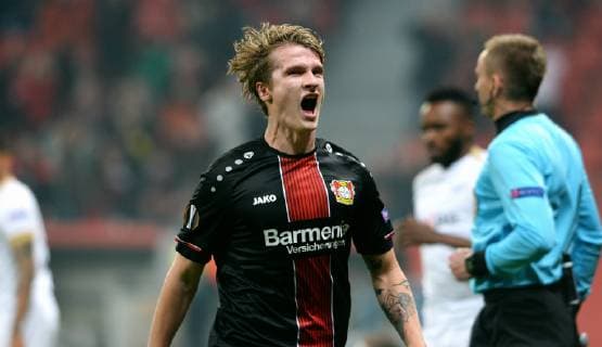 Fussball, UEFA Europa League, Herren, Saison 2018 2019, Gruppe A, 4. Spieltag, BayArena Leverkusen, Bayer Leverkusen (schwarz) - FC Zürich (weiss); Jubel Tin Jedvaj (LEV) nach seinem Tor zum 1:0. Jubel, Freude, Aktion. UEFA REGULATIONS PROHIBIT ANY USE OF PHOTOGRAPHS AS IMAGE SEQUENCES AND OR QUASI-VIDEO.