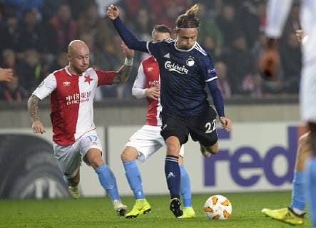 L-R MIROSLAV STOCH (Slavia) and PETER ANKERSEN (Copenhagen) in action during the European UEFA Europa League, Group C, match between SK Slavia Praha and FC Copenhagen, in Prague, Czech Republic, on November 8, 2018. (CTKxPhoto KaterinaxSulova) CTKPhotoP201811081215101  suk2