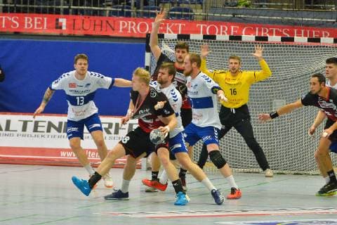 HSG Nordhorn-Lingen - Dessau-Rosslauer HV. Handball 2. Bundesliga 13 Gregor Remke 48 Julian Possehl GER, Handball, HSG Nordhorn-Lingen - Dessau-Rosslauer HV, 09.11.2018 Nordhorn Copyright: xEIBNER Juergen_Luekenx EP_LUEKEN_EER