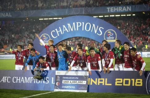(181111) -- TEHRAN, Nov. 11, 2018 -- Players of Kashima Antlers celebrate at the awarding ceremony after the AFC Champions League final match between Japan s Kashima Antlers and Iran s Persepolis FC in Azadi Stadium in Tehran, Iran, Nov. 10, 2018. Kashima Antlers secured a 0-0 draw to win the final match 2-0 on aggregate. ) (SP)IRAN-TEHRAN-AFC CHAMPIONS LEAGUE-FINAL AhmadxHalabisaz 