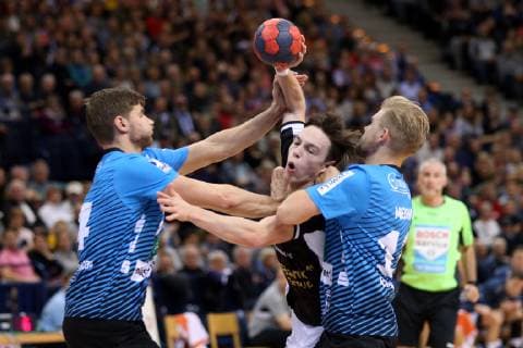 Handball Handball 2.Liga 2018 2019 - Handball Sportverein Hamburg vs. HSG Nordhorn-Lingen Georg Pöhle Poehle (Nordhorn),Leif Tissier (Hamburg),Patrick Miedema (Nordhorn), Barclay Card Arena Hamburg