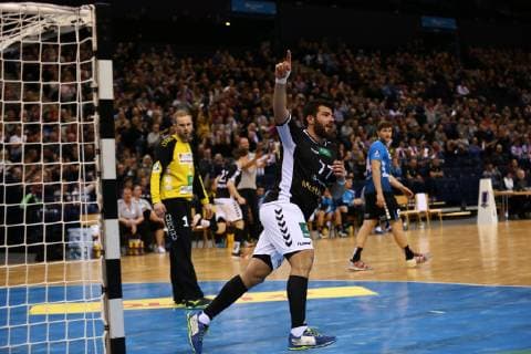 Handball 2. Bundesliga 2018 2019 - Hamburg Handball vs. HSG Nordhorn Lingen Kevin Herbst (Hamburg) jubelt . Barclaycard-Arena Hamburg Foto: Frank Schoof