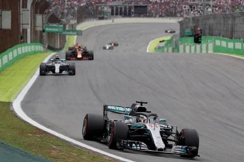 British driver Lewis Hamilton of Mercedes (front) during the Grand Prix of Brazil, in Sao Paulo, Brazil, 11 November 2018. The Brazilian Grand Prix, the penultimate of the Formula One World Championship WM Weltmeisterschaft is held today at the Interlagos circuit in Sao Paulo. Formula One Grand Prix of Brazil !ACHTUNG: NUR REDAKTIONELLE NUTZUNG!  Copyright: xSebastiaoxMoreirax AME2366 20181111-636775593443631528